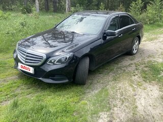 2014 Mercedes-Benz E-Класс 200 IV (W212, S212, C207) Рестайлинг, чёрный, 2100000 рублей, вид 2