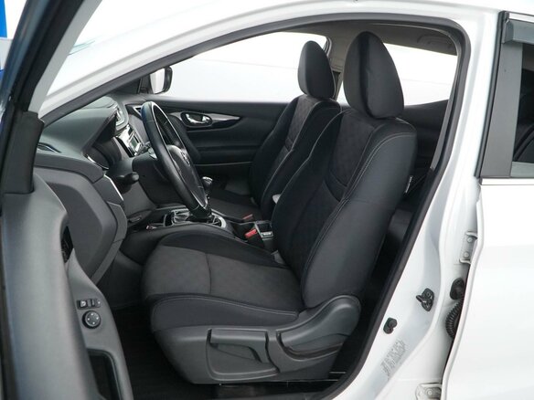 2017 Nissan Qashqai II, белый, 1879999 рублей - вид 9