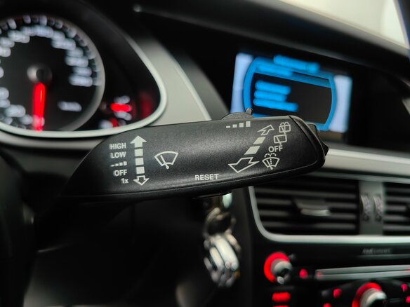 2014 Audi A4 IV (B8) Рестайлинг, красный, 1038000 рублей - вид 13