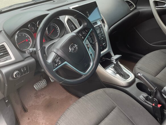 2011 Opel Astra J, чёрный, 490000 рублей - вид 8