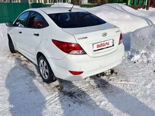 2013 Hyundai Solaris I, белый, 480000 рублей, вид 2