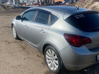 2010 Opel Astra J, серебристый, 449000 рублей, вид 3
