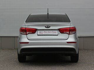 2016 Kia Rio III Рестайлинг, серебристый, 890000 рублей, вид 4