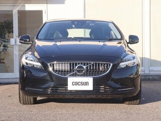 2019 Volvo V40 II Рестайлинг, чёрный, 873911 рублей, вид 1