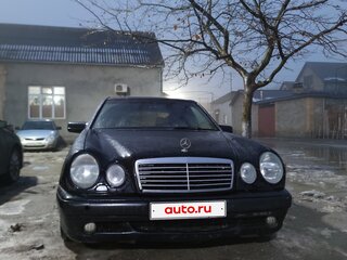 1997 Mercedes-Benz E-Класс 230 II (W210, S210), чёрный, 350000 рублей, вид 1