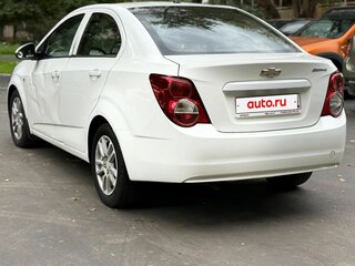 2012 Chevrolet Aveo II, белый, 375000 рублей, вид 3