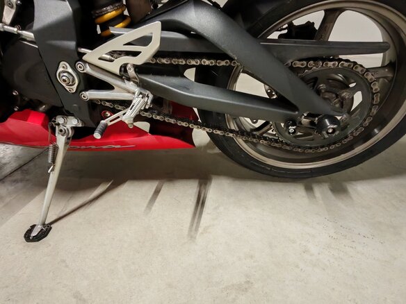 2010 Triumph Daytona 675, красный, 760000 рублей - вид 1