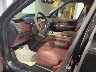 2026 Land Rover Range Rover P530 MHEV Long V, чёрный, 28500000 рублей, вид 5