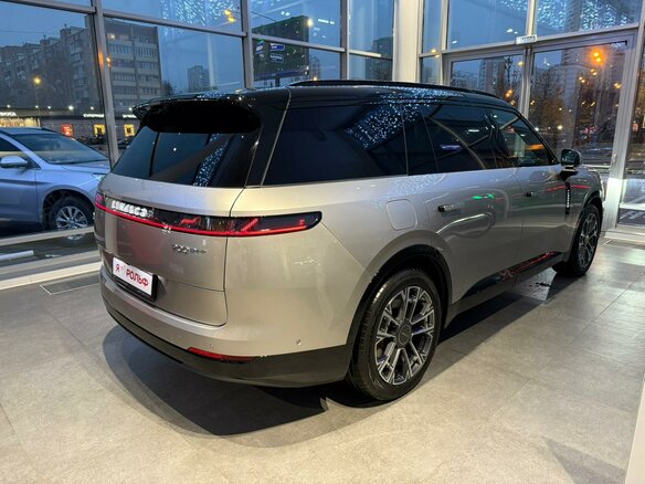 2026 Lynk & Co 900, серебристый, 8100000 рублей - вид 5