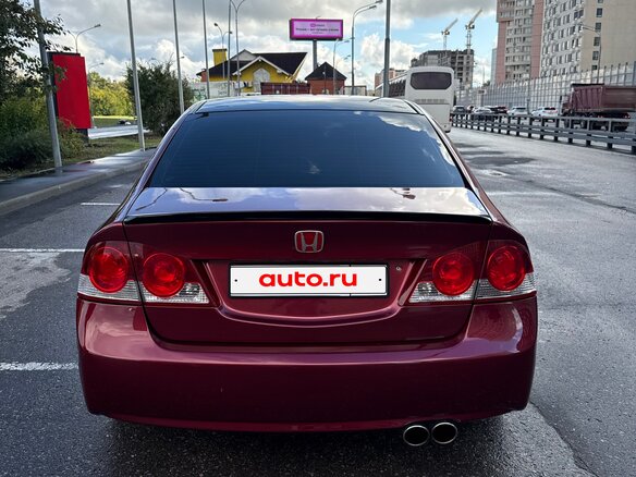 2008 Honda Civic VIII, красный - вид 2