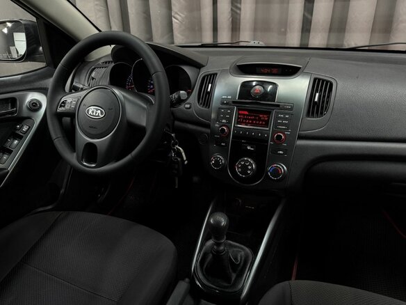 2012 Kia Cerato 6-speed II, чёрный - вид 9