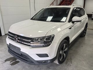 Volkswagen Tharu I