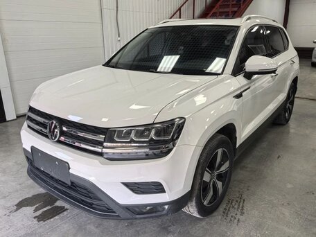 Volkswagen Tharu I