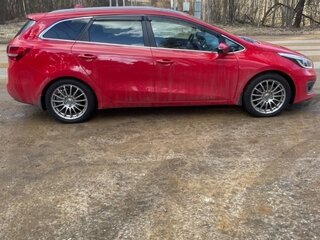 2017 Kia Ceed II Рестайлинг, красный, 1420000 рублей, вид 3