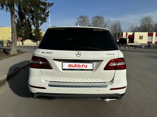 2013 Mercedes-Benz M-Класс 350 III (W166), белый, 1900000 рублей, вид 3