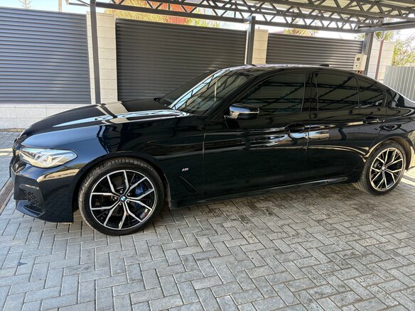 2020 BMW 5 серии 530d xDrive VII (G30/G31/G38) Рестайлинг, чёрный, 6299000 рублей