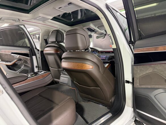 2019 Audi A8 Long 55 TFSI IV (D5), белый, 4790000 рублей - вид 35