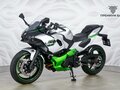 2025 Kawasaki Ninja 7, серебристый, 999000 рублей - вид 2