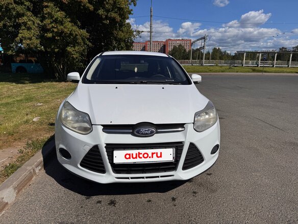2012 Ford Focus III, белый, 600000 рублей - вид 1