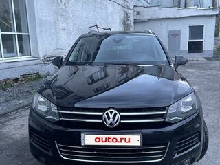 2013 Volkswagen Touareg II, чёрный, 2130000 рублей, вид 1