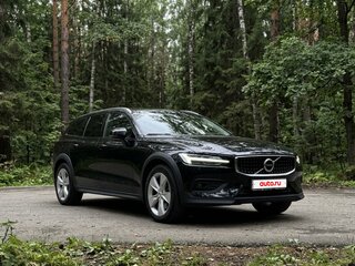 2019 Volvo V60 Cross Country II, чёрный, 3399000 рублей, вид 1