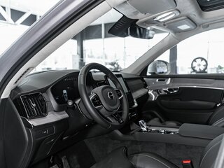 2026 Volvo XC90 B5 II Рестайлинг 2, серебристый, 10500000 рублей, вид 4