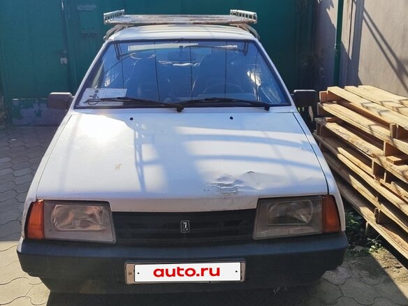 1998 Lada (ВАЗ) 21099, белый, 100000 рублей