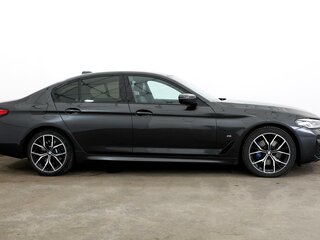 2020 BMW 5 серии 530d xDrive VII (G30/G31/G38) Рестайлинг, серый, 5949000 рублей, вид 3