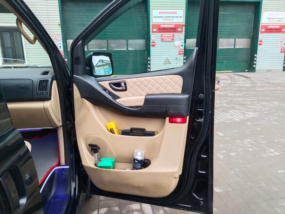 2011 Hyundai Grand Starex I, чёрный, 1650000 рублей - вид 12