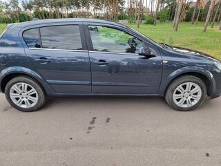 2007 Opel Astra H Рестайлинг, серый, 550000 рублей, вид 4