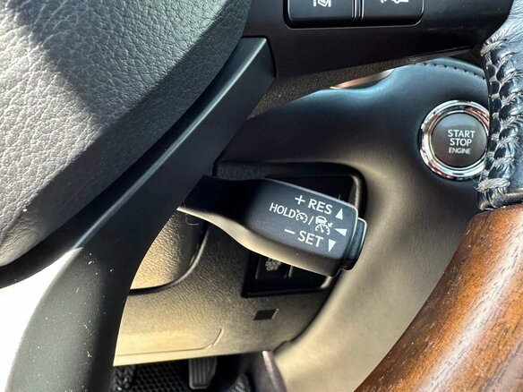 2015 Lexus LX 570 III Рестайлинг 2, синий, 6650000 рублей - вид 16