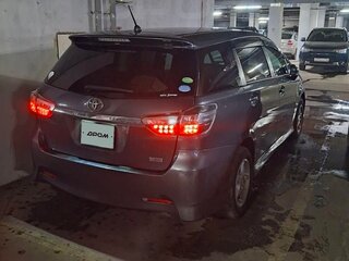 2012 Toyota Wish II Рестайлинг, серебристый, 1400000 рублей, вид 2