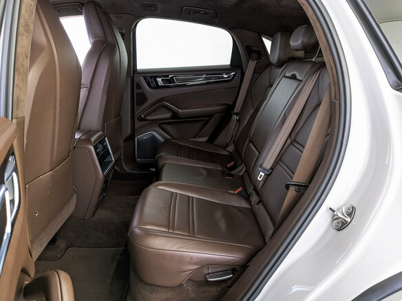2019 Porsche Cayenne S III, серый - вид 17