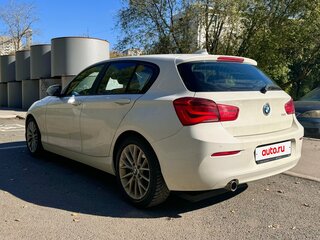 2019 BMW 1 серии 118i II (F20/F21) Рестайлинг 2, белый, 1990000 рублей, вид 3