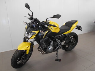 2017 Kawasaki Z 650, жёлтый, 470000 рублей, вид 4