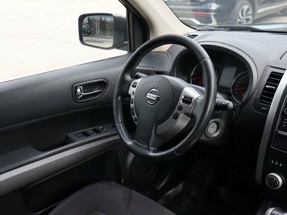 2011 Nissan X-Trail II Рестайлинг, чёрный - вид 17