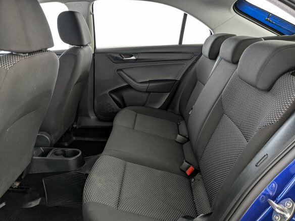 2021 Volkswagen Polo VI, синий - вид 17