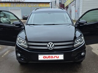 2015 Volkswagen Tiguan I Рестайлинг, чёрный, 1500000 рублей, вид 2