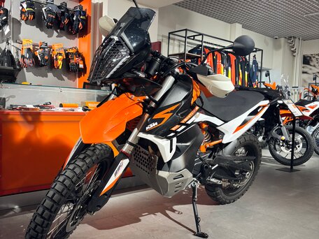 2021 KTM 890 Adventure R, оранжевый, 950000 рублей, вид 2