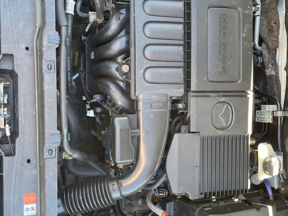 2011 Mazda 3 II (BL), белый, 900000 рублей - вид 9