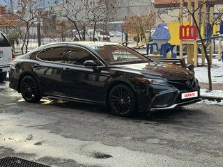 2022 Toyota Camry VIII (XV70) Рестайлинг, чёрный, 3600000 рублей, вид 5