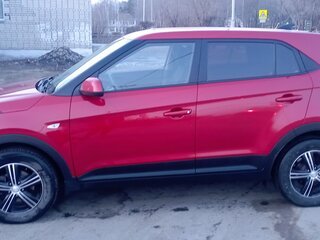 2018 Hyundai Creta I, красный, 1590000 рублей, вид 2