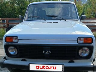 2010 Lada (ВАЗ) 2121 (4x4) I Рестайлинг, белый, 650000 рублей, вид 1