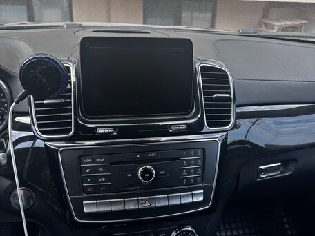 2016 Mercedes-Benz GLS 400 I (X166), чёрный, 3400000 рублей, вид 3