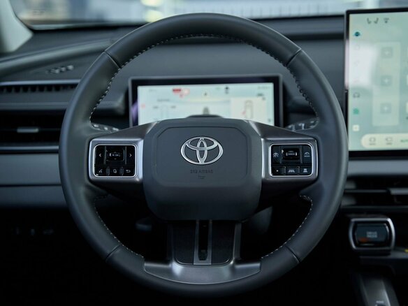 2026 Toyota RAV4 VI (XA60), белый, 4299900 рублей - вид 13