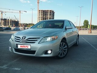 2009 Toyota Camry VI (XV40) Рестайлинг, серебристый, 1350000 рублей, вид 2