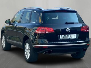 2016 Volkswagen Touareg II Рестайлинг, чёрный, 2550000 рублей, вид 4