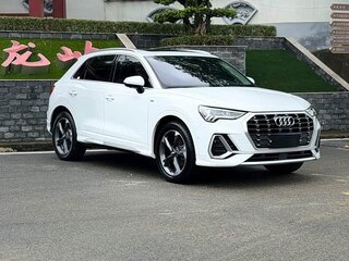 2022 Audi Q3 35 TFSI II (F3), белый, 1900000 рублей, вид 3