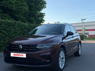 2021 Volkswagen Tiguan II Рестайлинг, коричневый, 3650000 рублей, вид 1