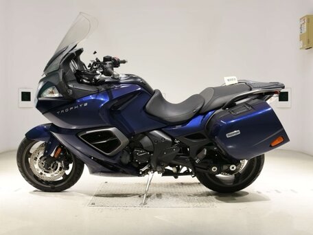 2016 Triumph Trophy 1200, синий, 577000 рублей, вид 1